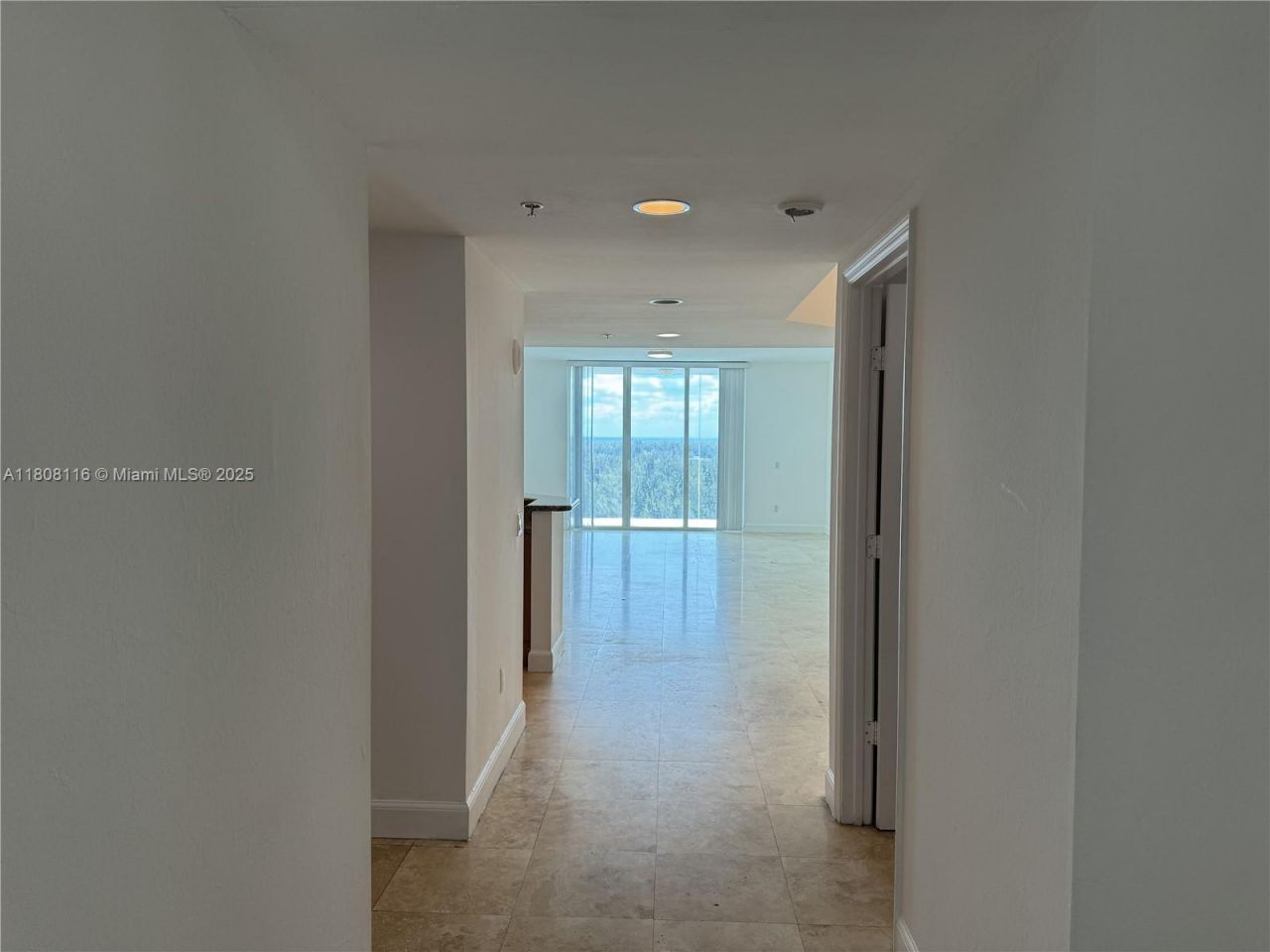 15051 Royal Oaks Ln, Unit 1604, North Miami, FL 33181 Photo