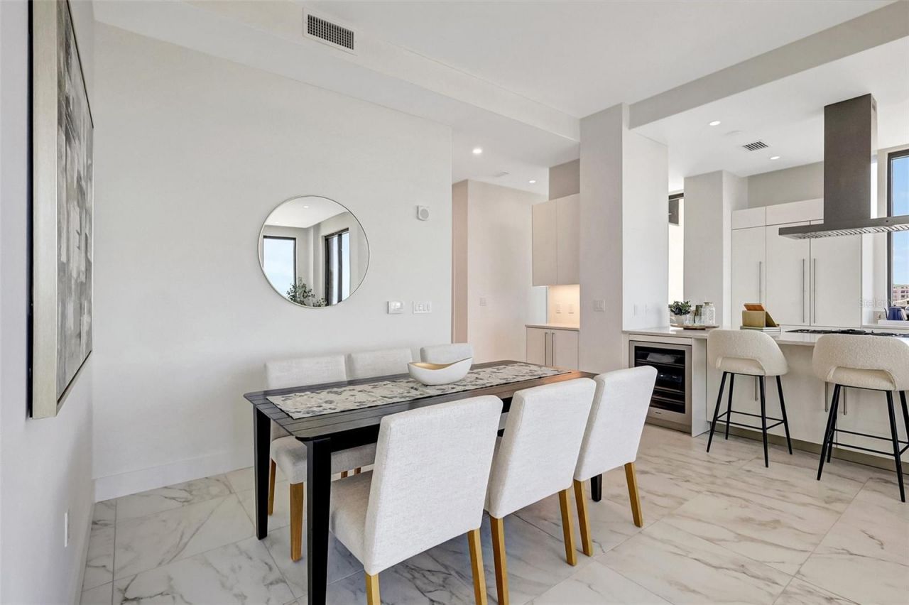 33 S Palm Avenue, Unit 1101, Sarasota, FL 34236 Photo