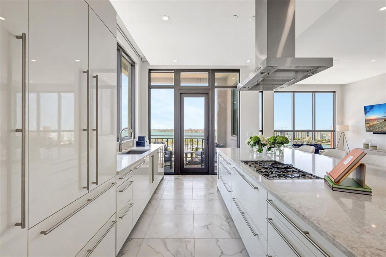 33 S Palm Avenue, Unit 1101, Sarasota, FL 34236 Photo