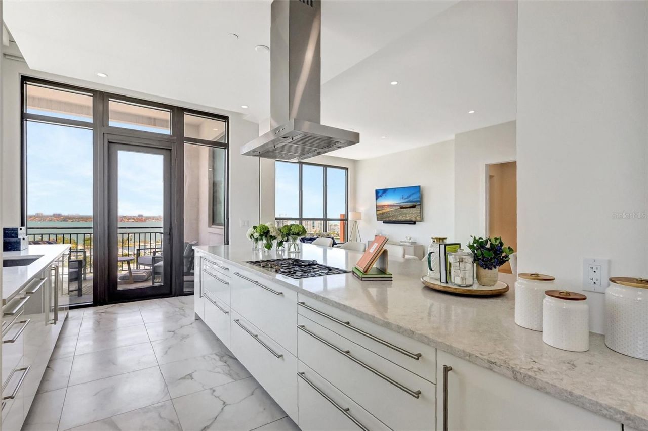 33 S Palm Avenue, Unit 1101, Sarasota, FL 34236 Photo