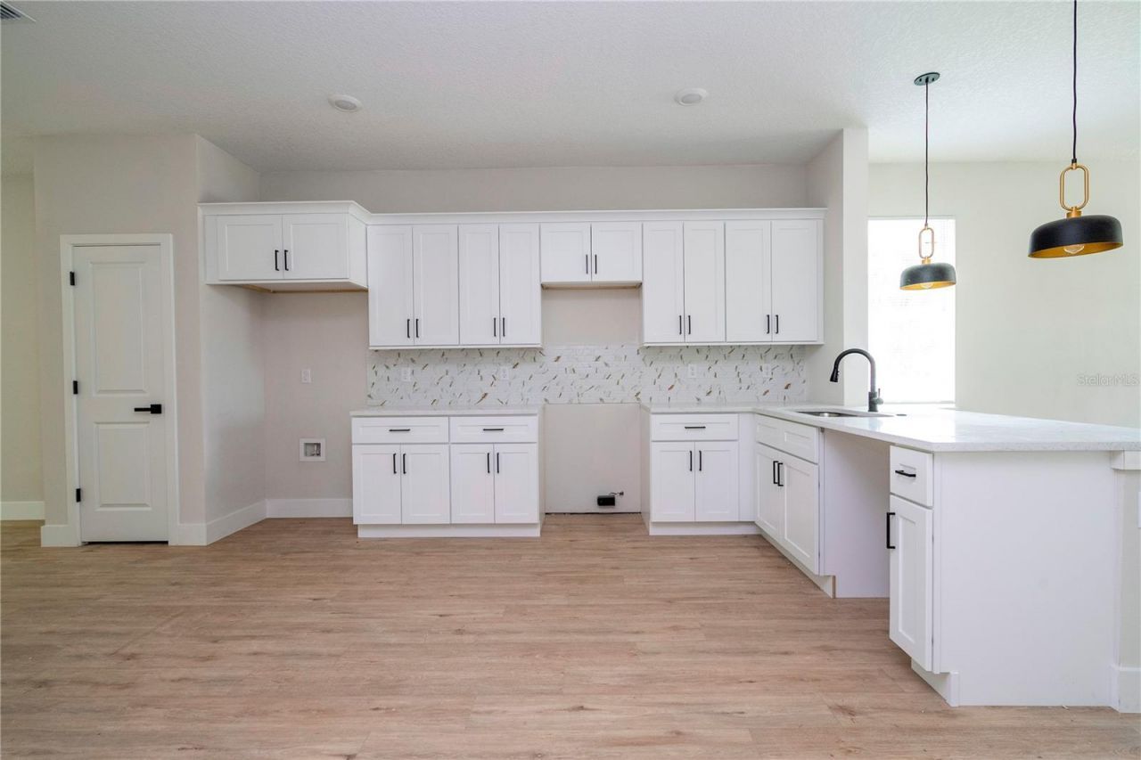 33 W 7th Street, Apopka, FL 32703 Photo