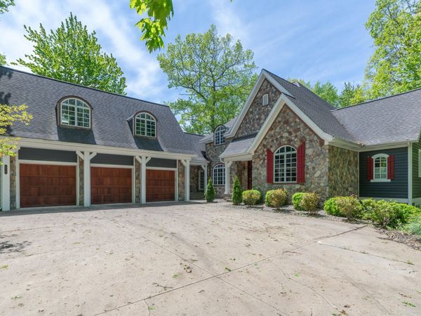 10543 Lakeshore Drive, West Olive, MI 49460