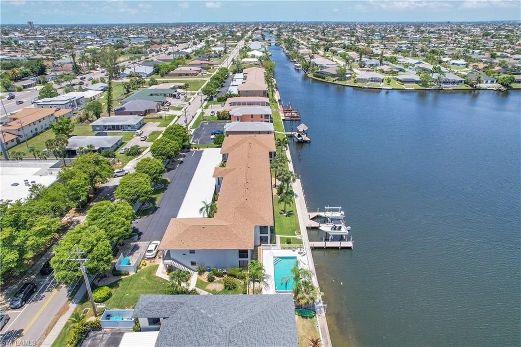 131 SW 47th Ter, Unit 201, Cape Coral, FL 33914 Photo