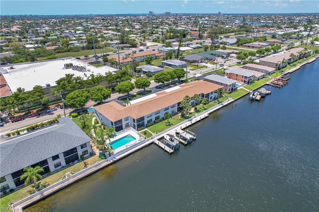 131 SW 47th Ter, Unit 201, Cape Coral, FL 33914 Photo