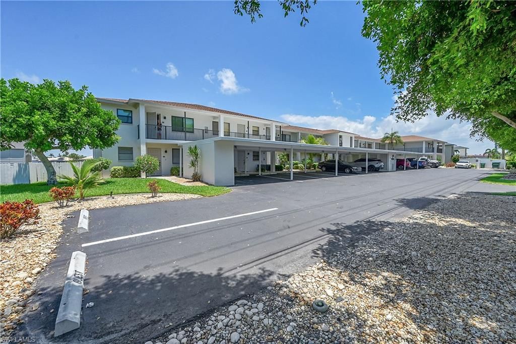 131 SW 47th Ter, Unit 201, Cape Coral, FL 33914 Photo