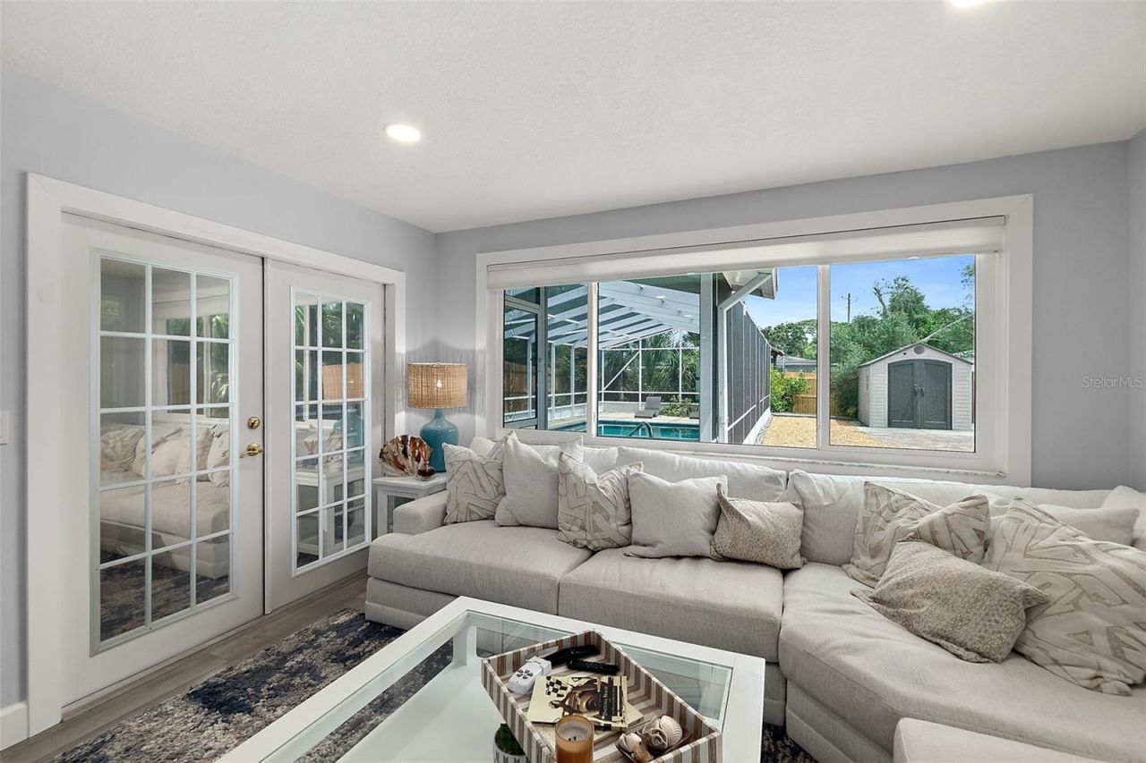 809 E 14th Avenue, New Smyrna Beach, FL 32169 Photo