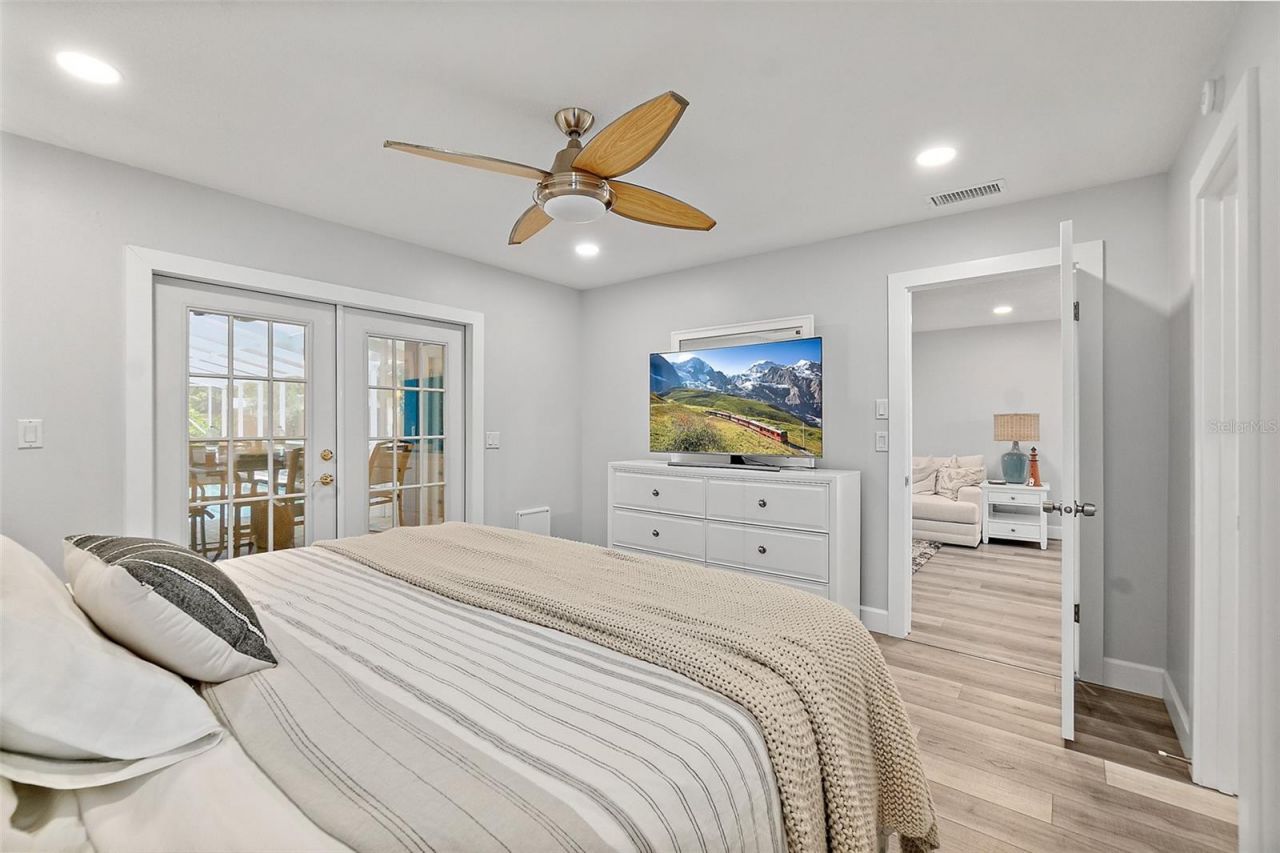 809 E 14th Avenue, New Smyrna Beach, FL 32169 Photo