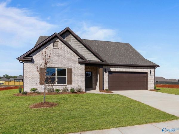428 Ledgeway Drive, Harvest, AL 35749