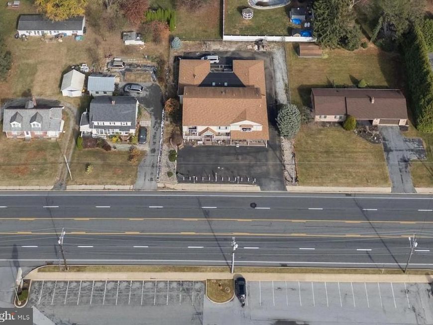 2453 Lincoln Hwy E, Lancaster, PA 17602 Main Photo