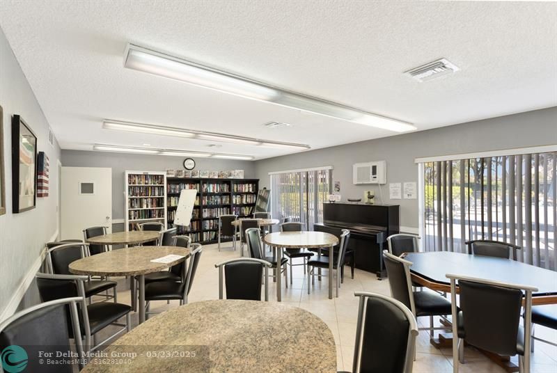 7410 NW 1st Street, Unit 202, Margate, FL 33063 Photo