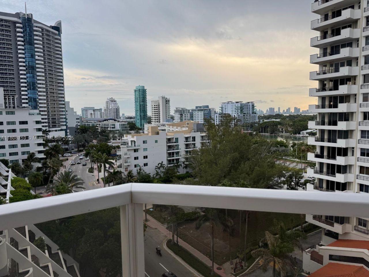 6423 Collins Ave, Unit 1001, Miami Beach, FL 33141 Photo