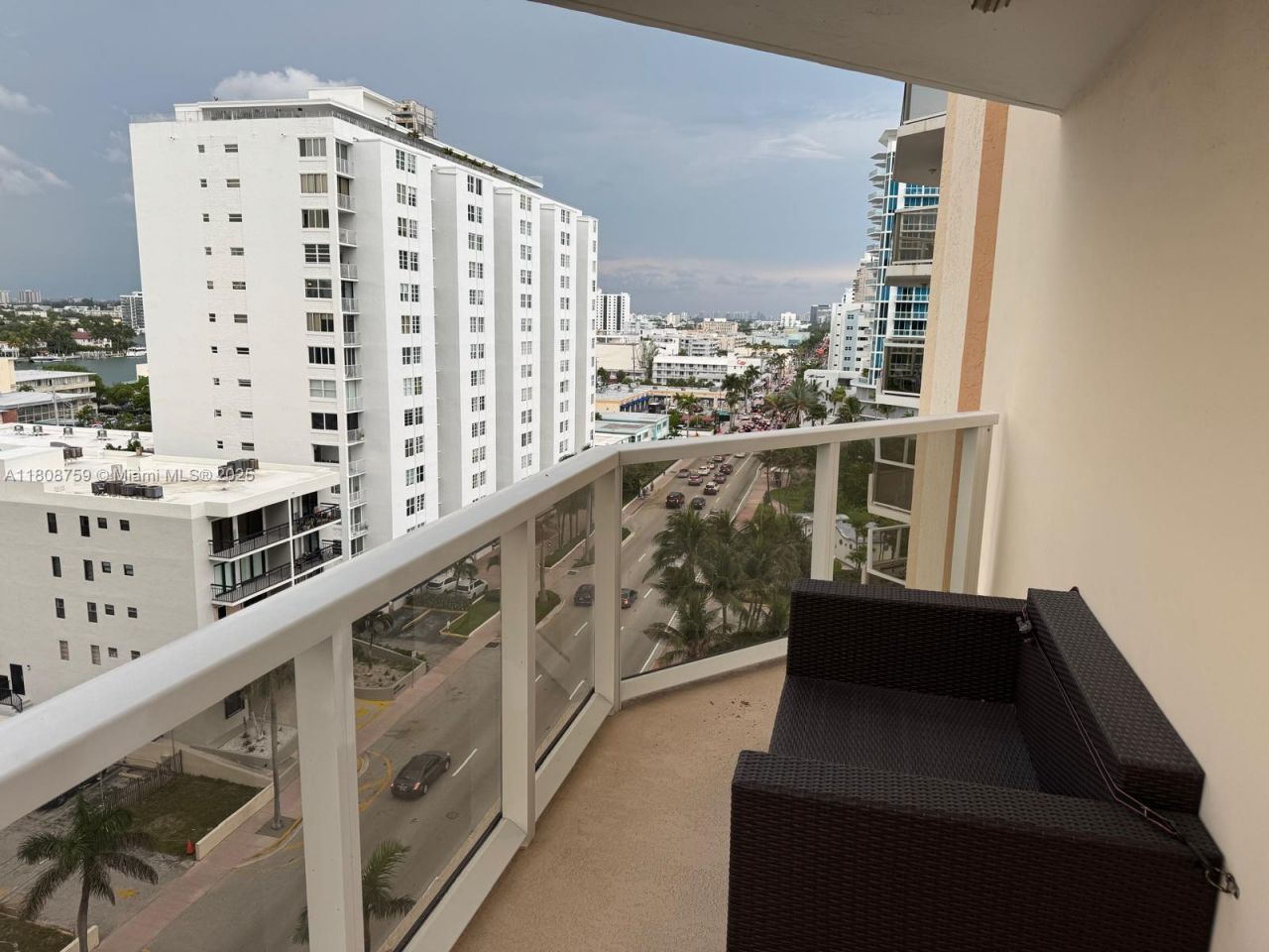 6423 Collins Ave, Unit 1001, Miami Beach, FL 33141 Photo