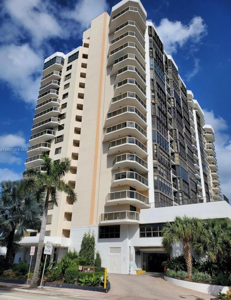 6423 Collins Ave, Unit 1001, Miami Beach, FL 33141 Photo
