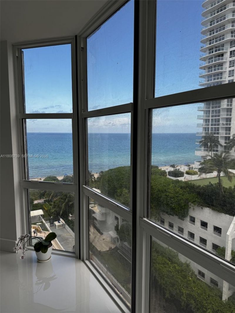 6423 Collins Ave, Unit 1001, Miami Beach, FL 33141 Photo