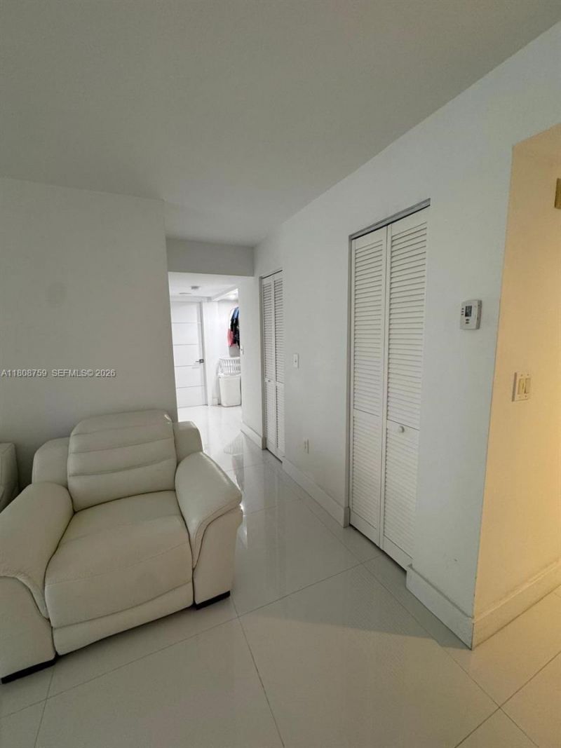 6423 Collins Ave, Unit 1001, Miami Beach, FL 33141 Photo