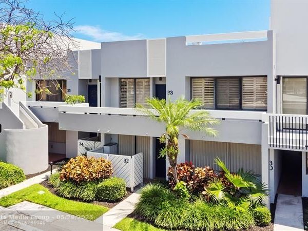 1100 SE 5th Court, Unit 33, Pompano Beach, FL 33060