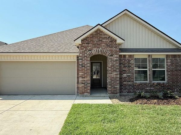 318 White Pine Drive, Lafayette, LA 70501