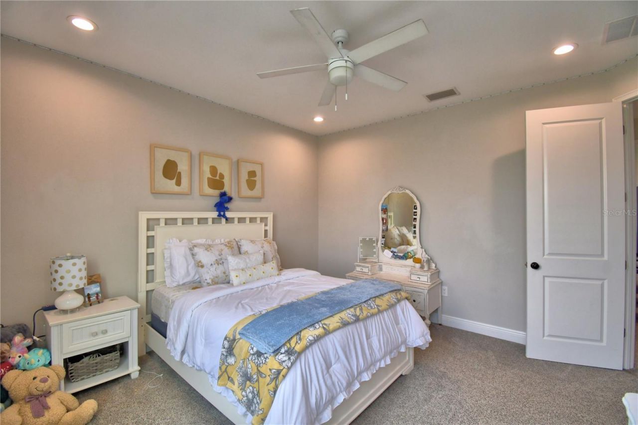 445 Waterfern Trail Drive, Auburndale, FL 33823 Photo