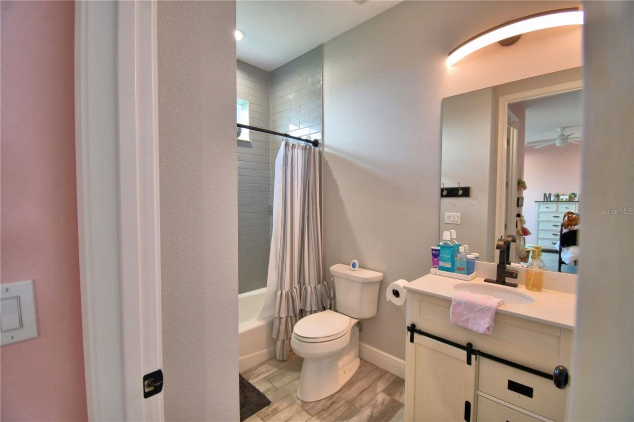 445 Waterfern Trail Drive, Auburndale, FL 33823 Photo