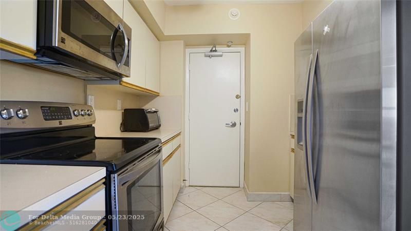 3750 Galt Ocean Drive, Unit 1807, Fort Lauderdale, FL 33308 Photo