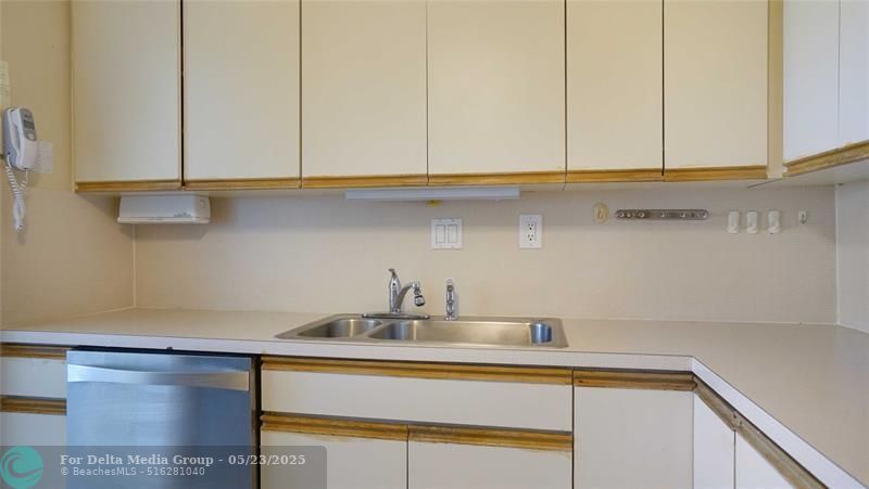 3750 Galt Ocean Drive, Unit 1807, Fort Lauderdale, FL 33308 Photo