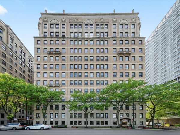 3530 N Lake Shore Drive, Unit 12B, Chicago, IL 60657
