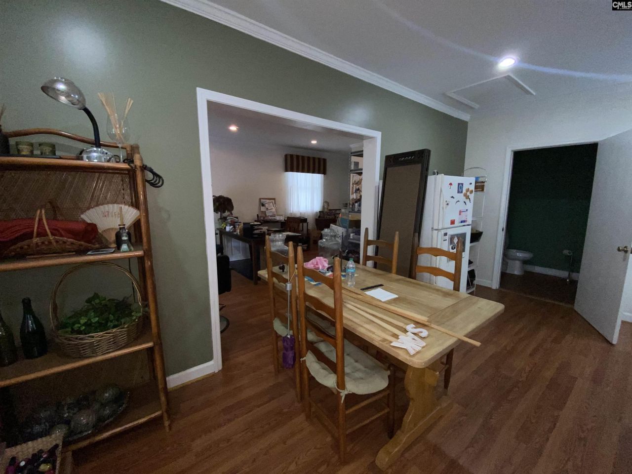 716 W Dekalb Street Photo 10