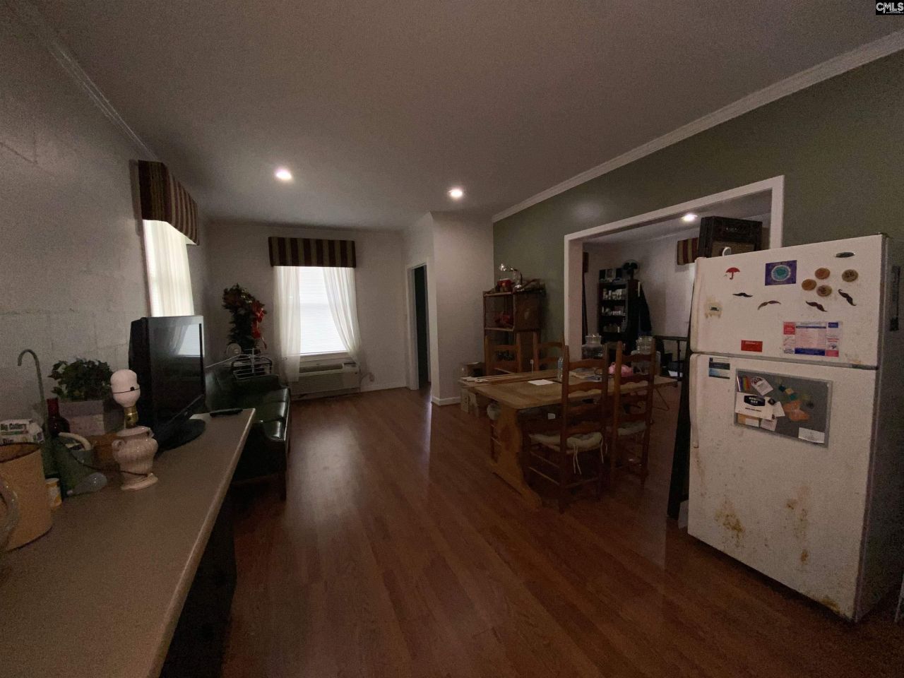 716 W Dekalb Street Photo 17