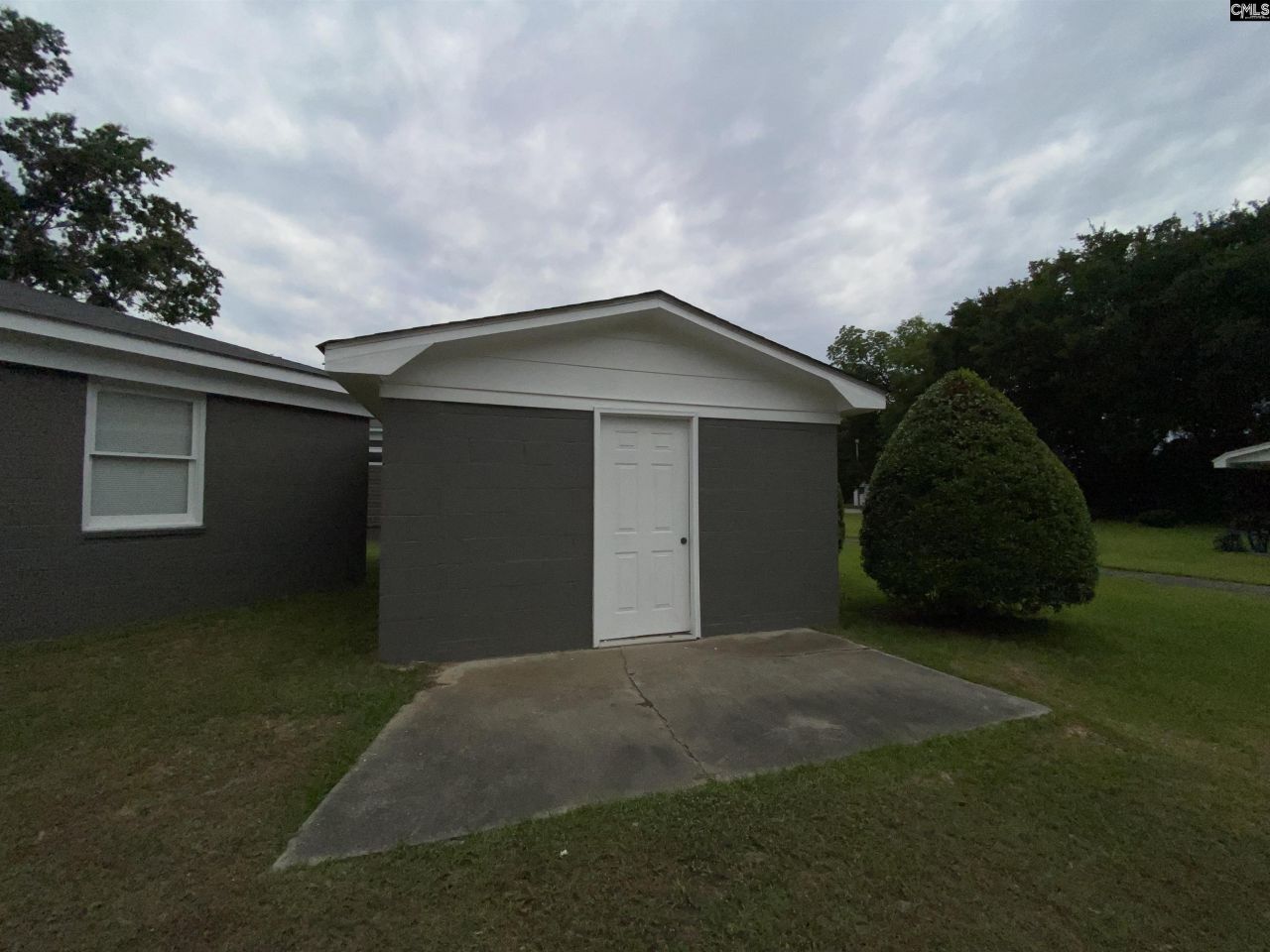 716 W Dekalb Street Photo 23