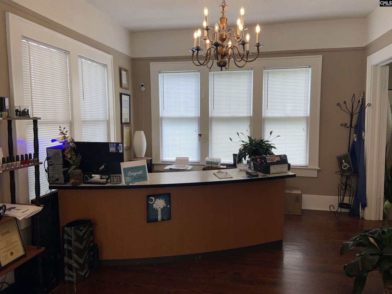 716 W Dekalb Street Photo 5