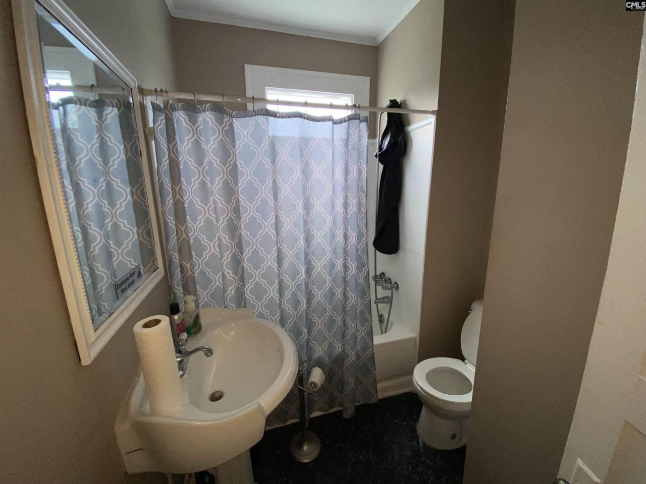 716 W Dekalb Street Photo 8