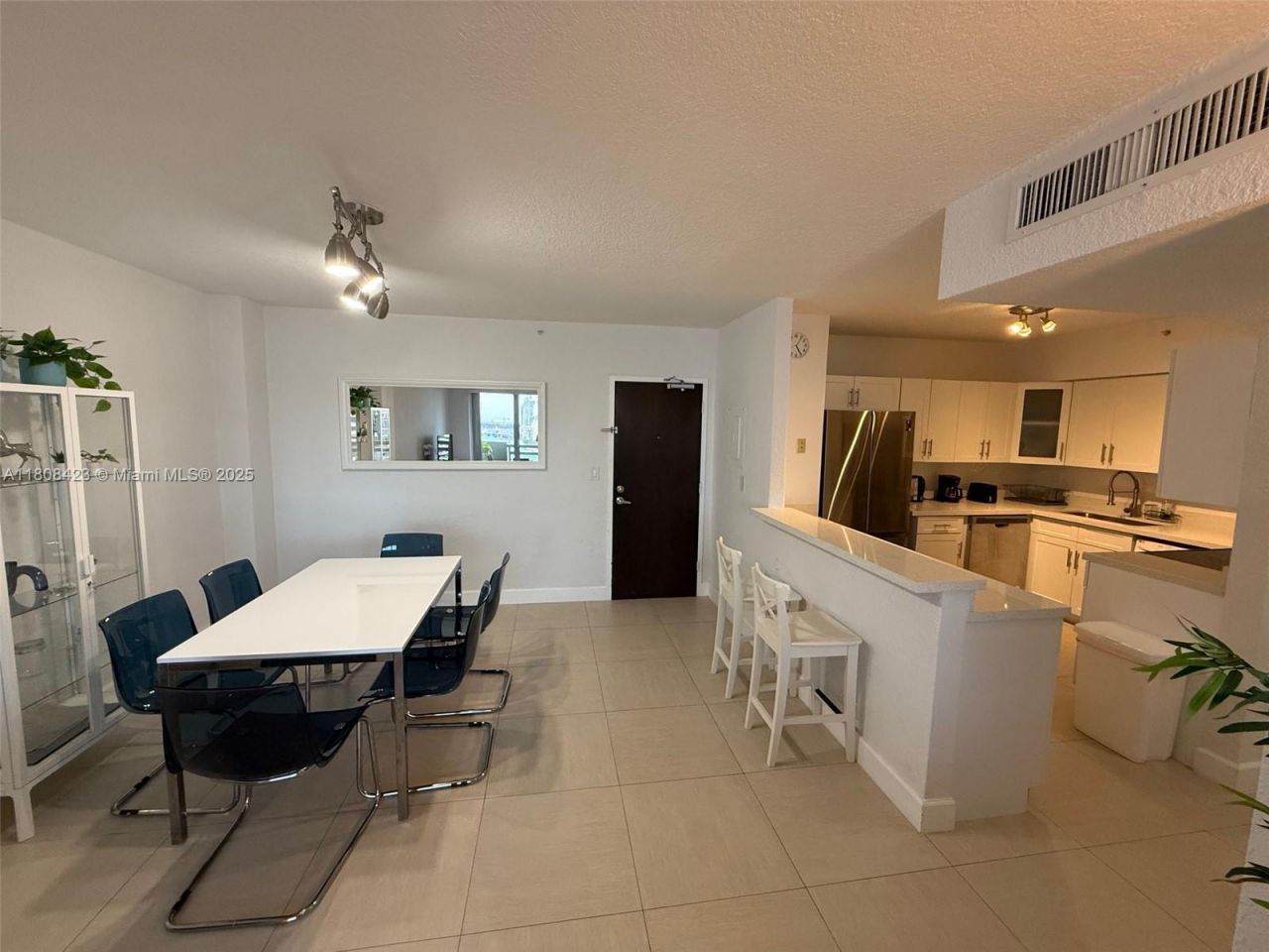 1500 Bay Rd, Unit 1534S, Miami Beach, FL 33139 Photo