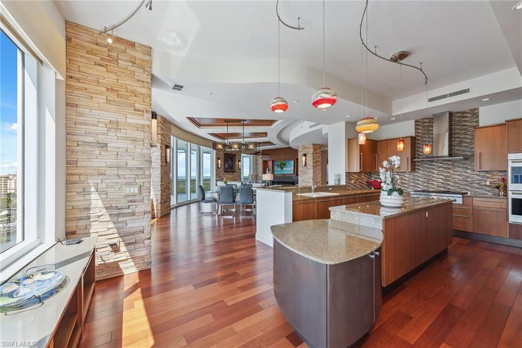 13675 Vanderbilt Dr, Unit PH 1105, Naples, FL 34110 Photo