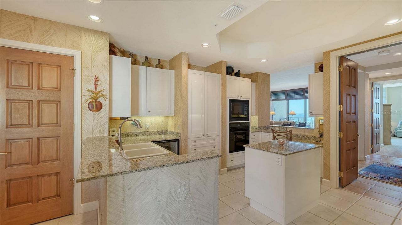 2185 Gulf Of Mexico Drive, Unit 243, Longboat Key, FL 34228 Photo