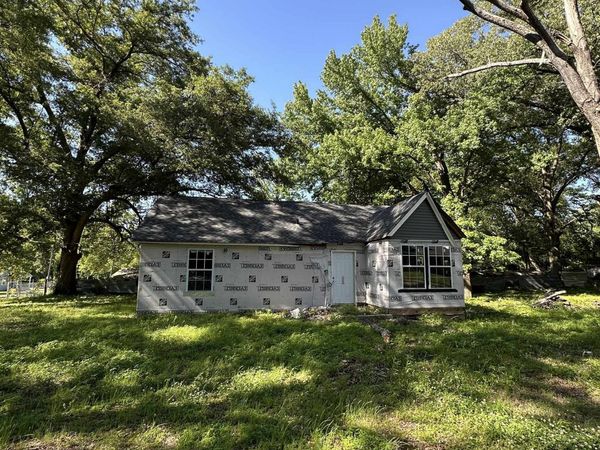 3064 MEADOWBROOK DR, Memphis, TN 38109