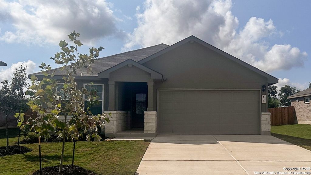 639 Sumpter Banks, Cibolo, TX 78108 Main Photo