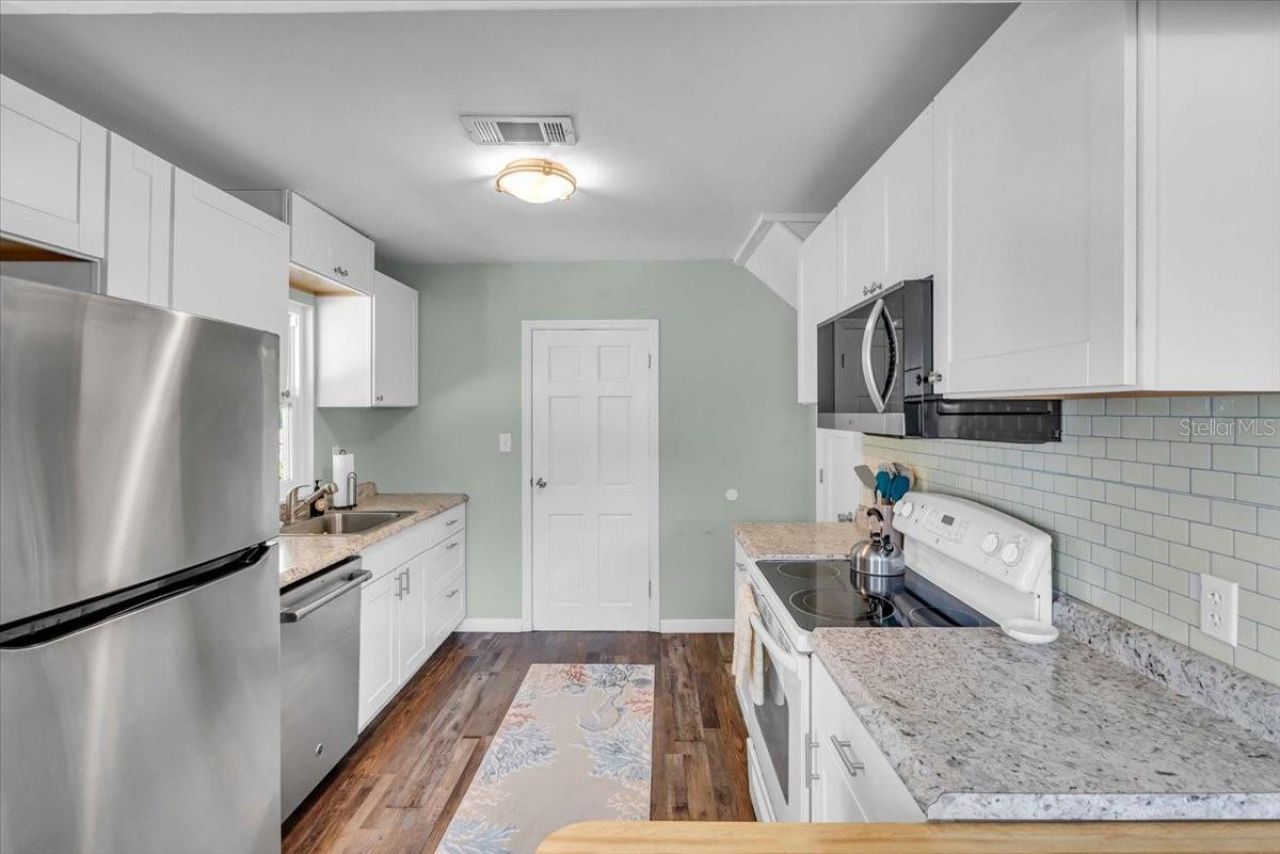 3843 Chapel Drive, Sarasota, FL 34234 Photo