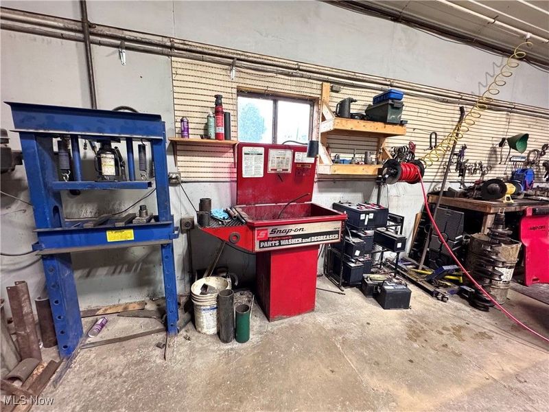 622 Pleasant Valley Road NW, Sugarcreek, OH 44681 Photo 29