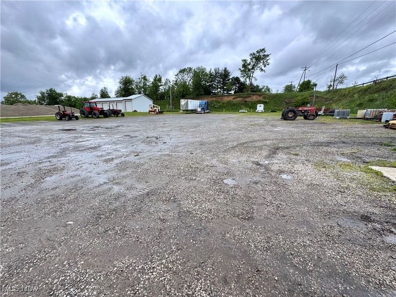 622 Pleasant Valley Road NW, Sugarcreek, OH 44681 Photo 4