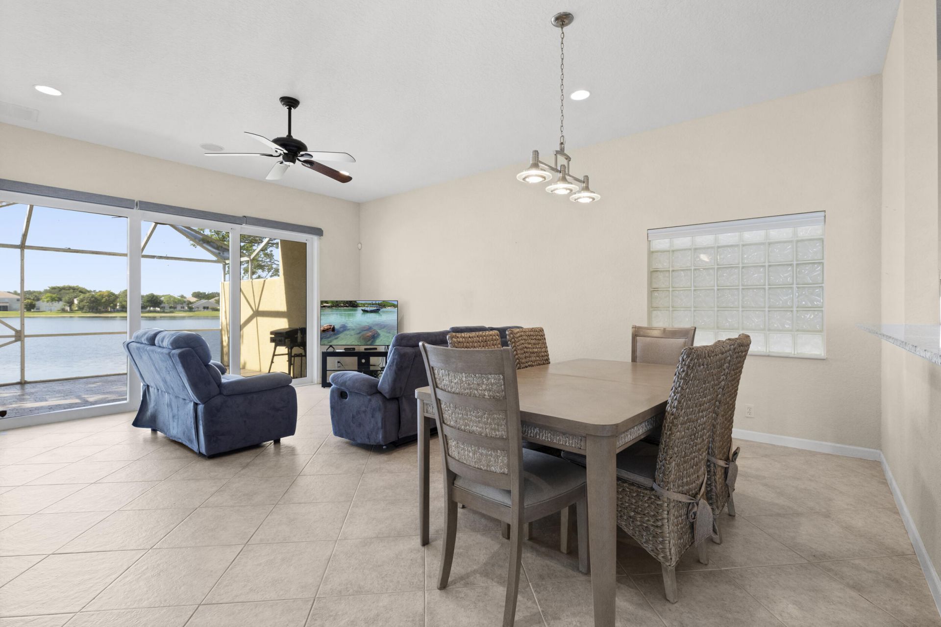 154 Berenger Walk, Royal Palm Beach, FL 33414 Photo