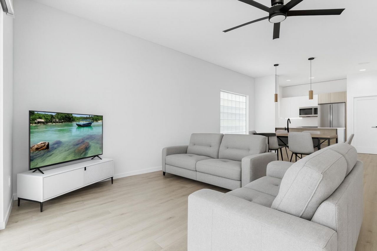 154 Berenger Walk, Royal Palm Beach, FL 33414 Photo