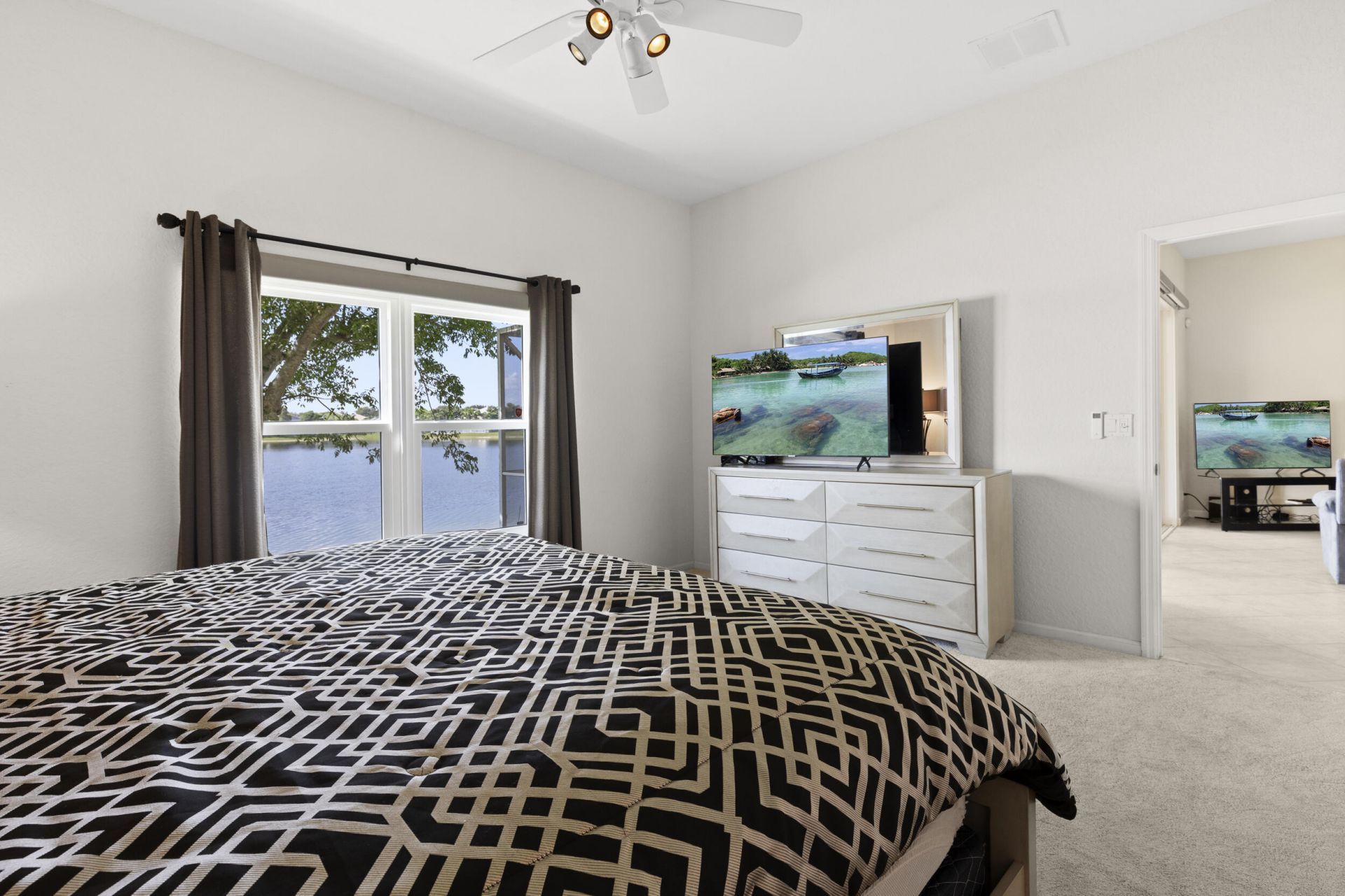 154 Berenger Walk, Royal Palm Beach, FL 33414 Photo