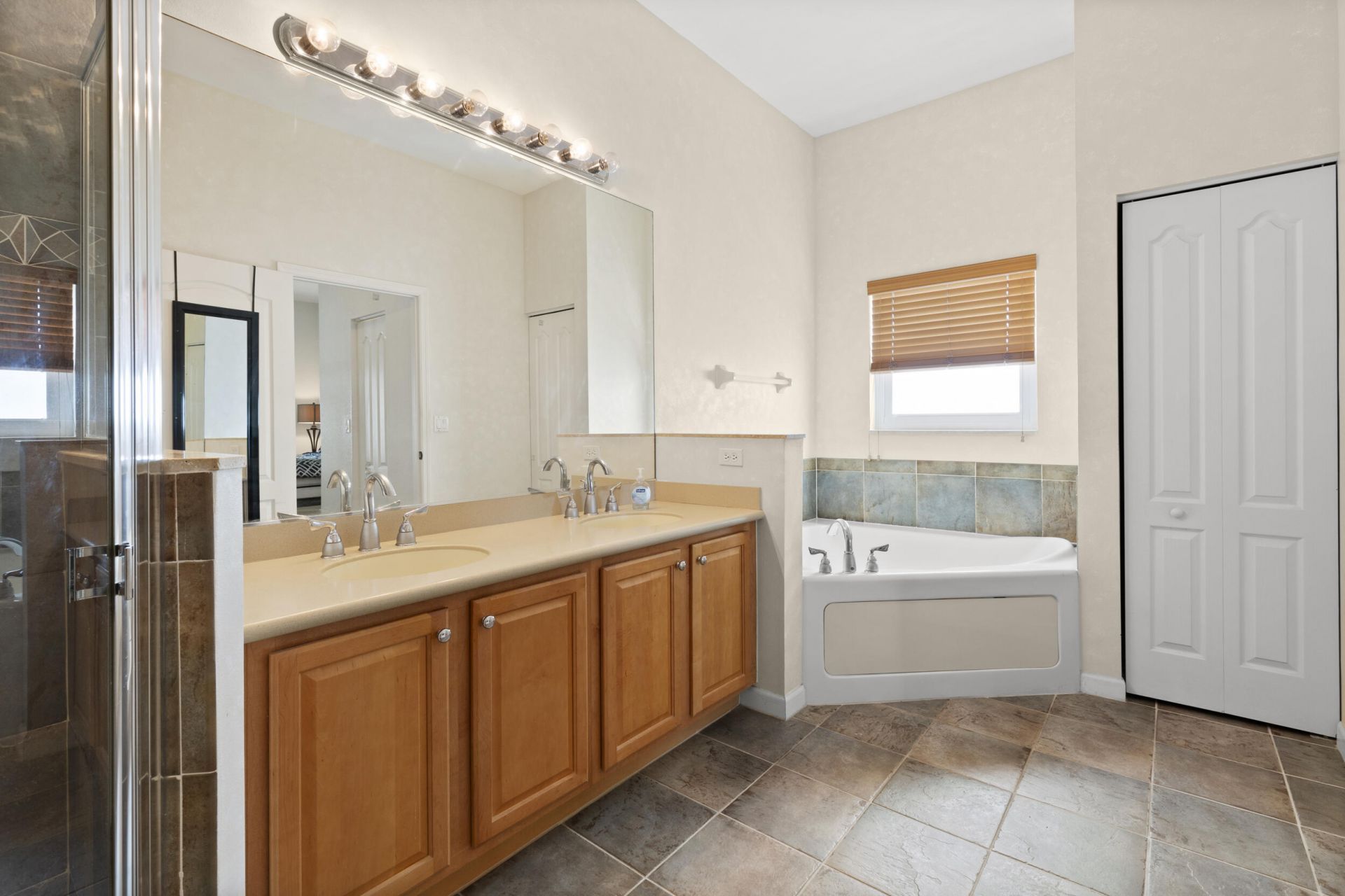 154 Berenger Walk, Royal Palm Beach, FL 33414 Photo