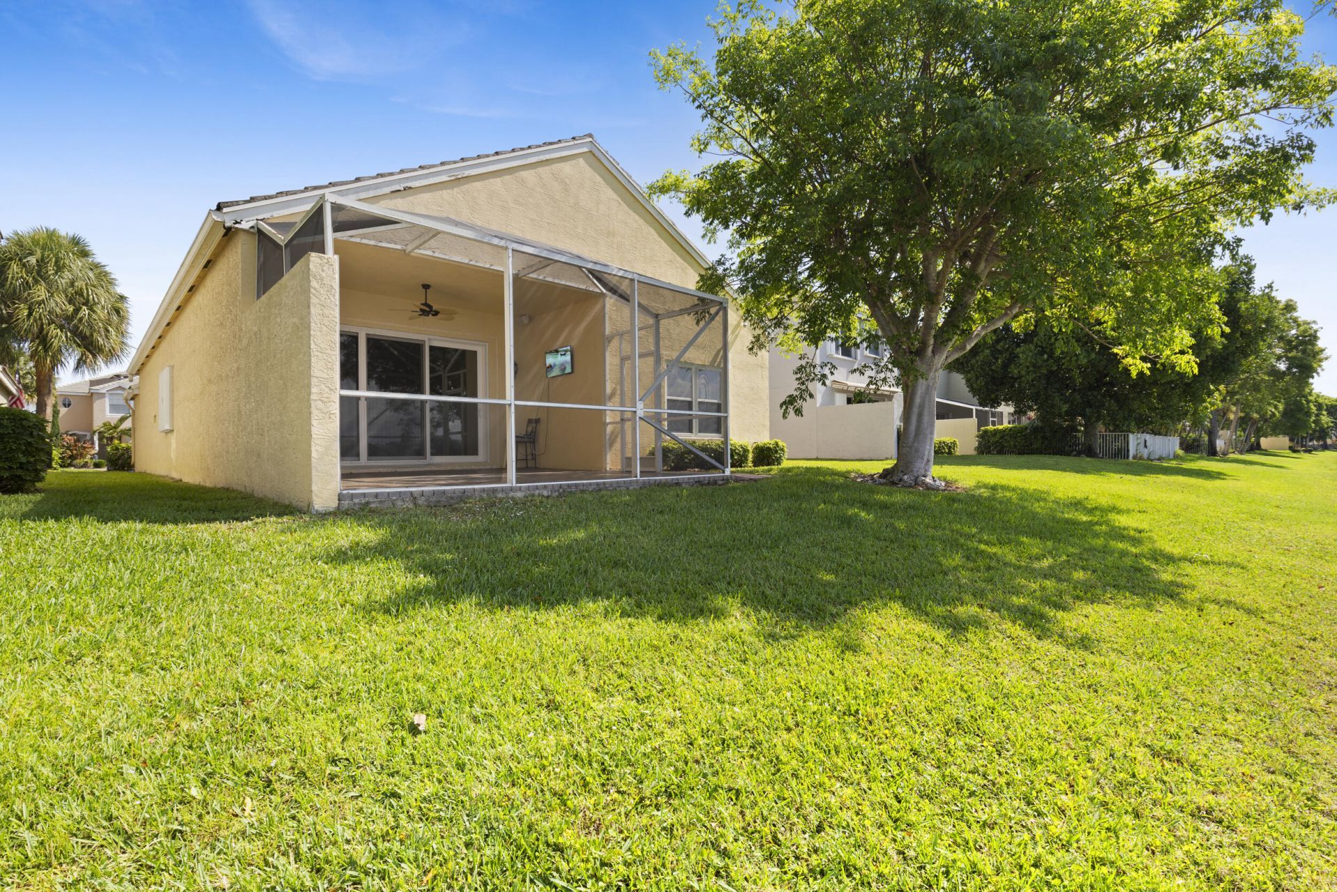 154 Berenger Walk, Royal Palm Beach, FL 33414 Photo