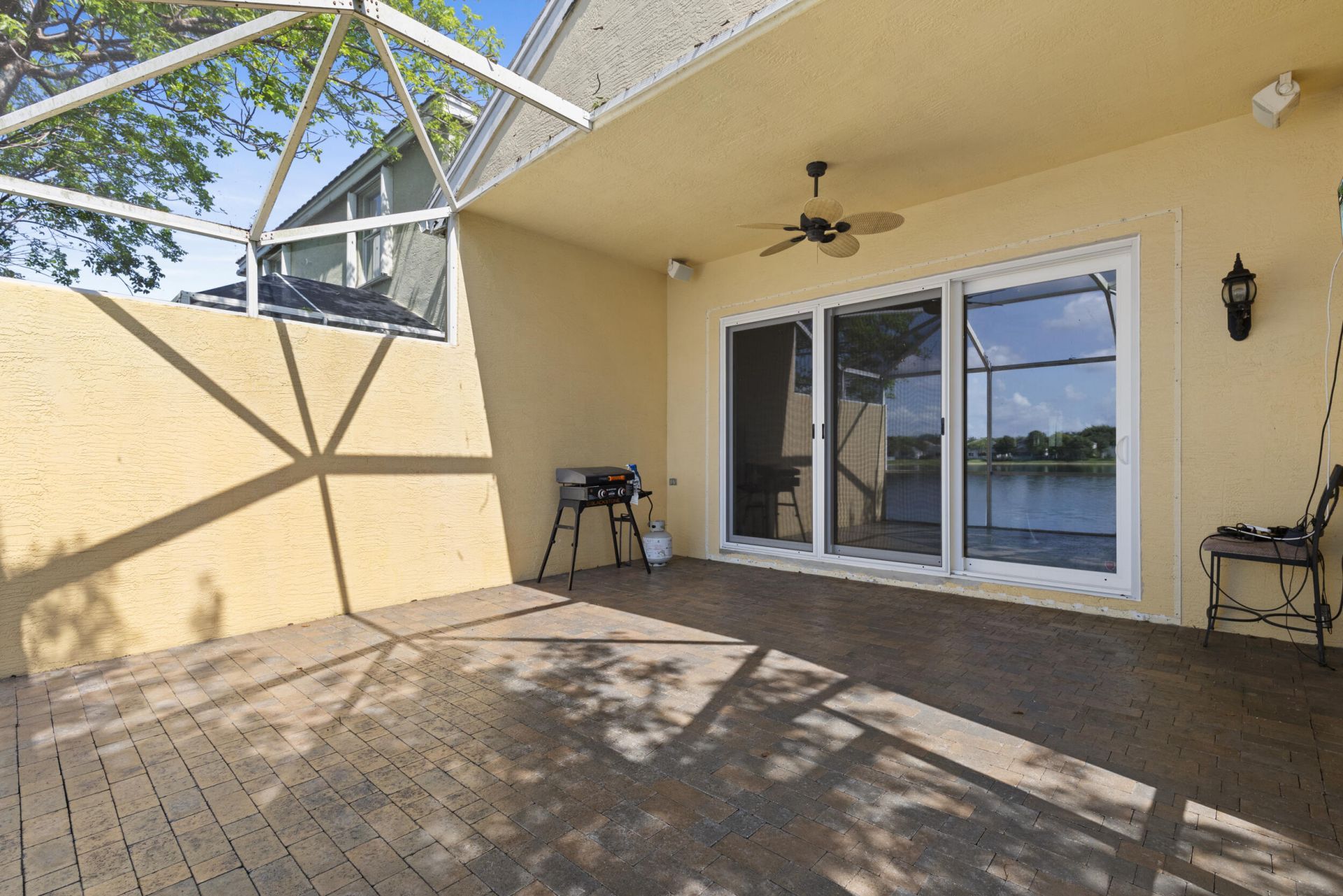 154 Berenger Walk, Royal Palm Beach, FL 33414 Photo