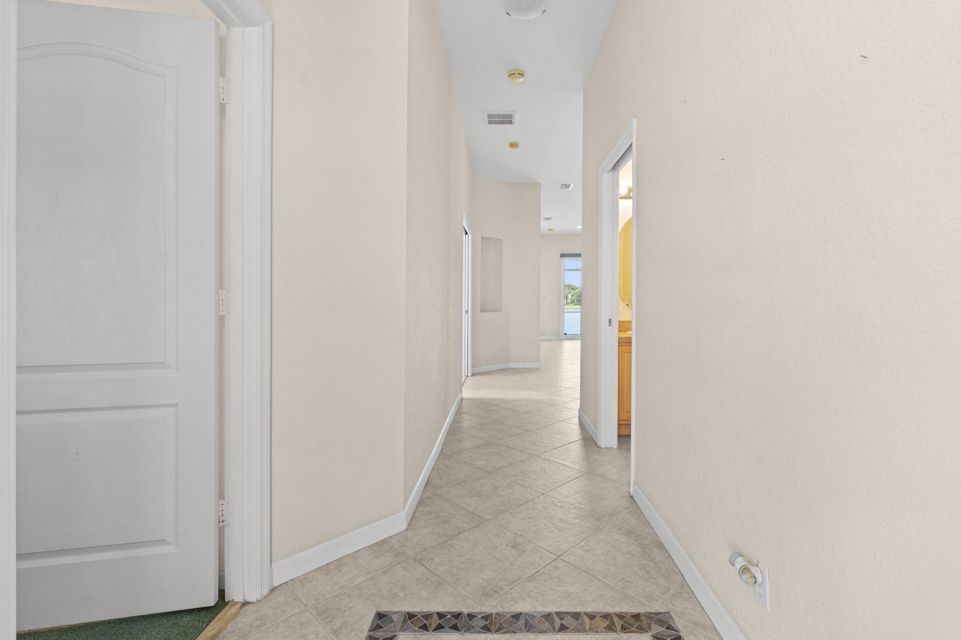 154 Berenger Walk, Royal Palm Beach, FL 33414 Photo