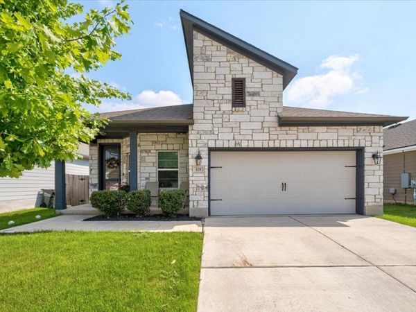 129 Lacey Oak LOOP, San Marcos, TX 78666