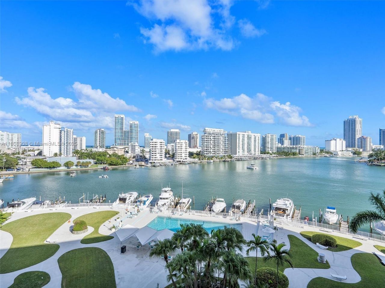 900 Bay Dr, Unit 716+Dock S, Miami Beach, FL 33141 Photo