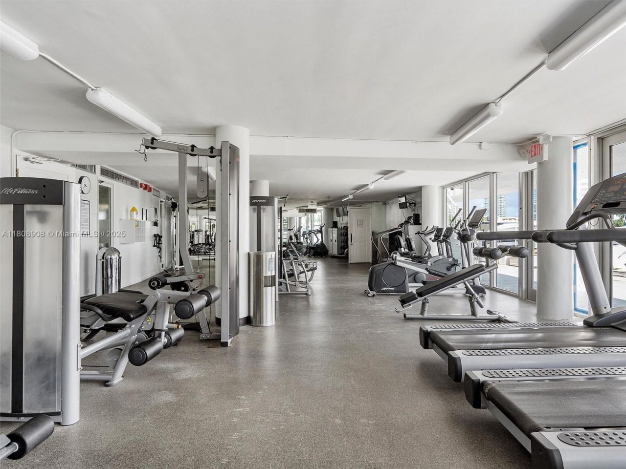 900 Bay Dr, Unit 716+Dock S, Miami Beach, FL 33141 Photo