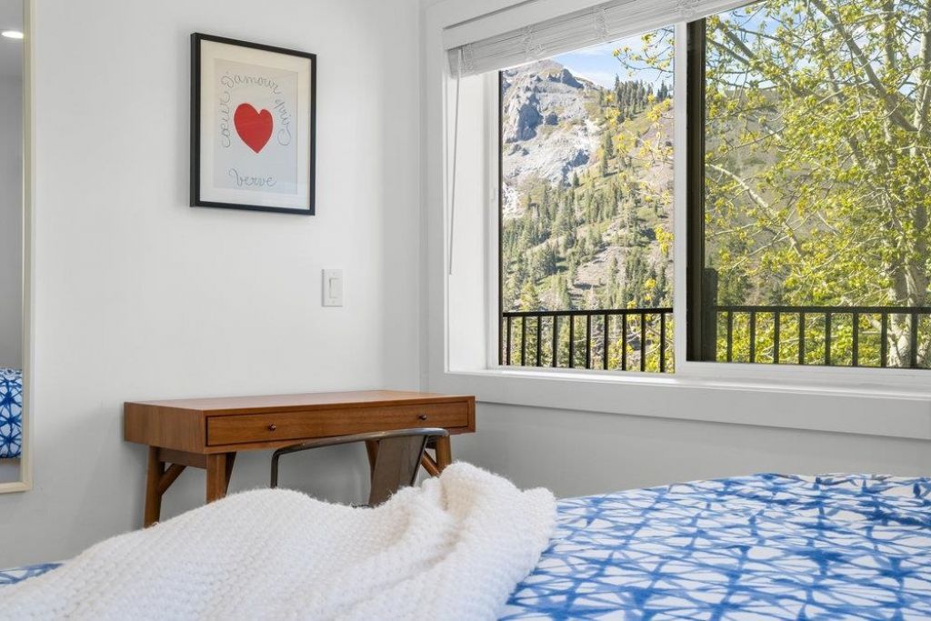 2090 Chalet Road, Alpine Meadows, CA 96146 Photo